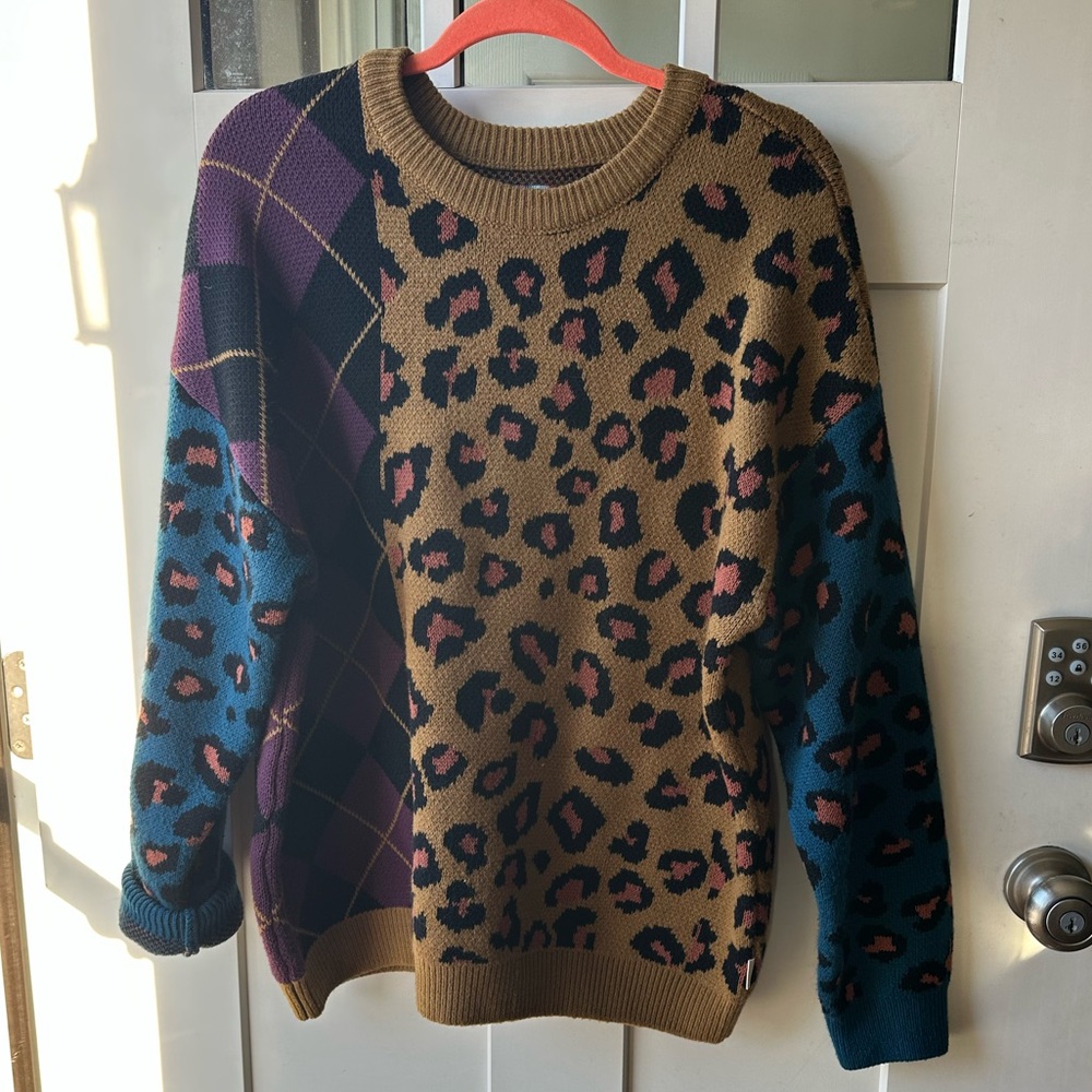 Uo Sweater - image 1